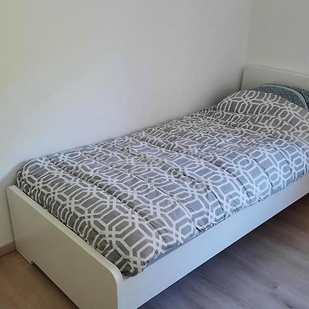 Appartement Duplex Pour 3-4 Personnes A סינה מראה חיצוני תמונה