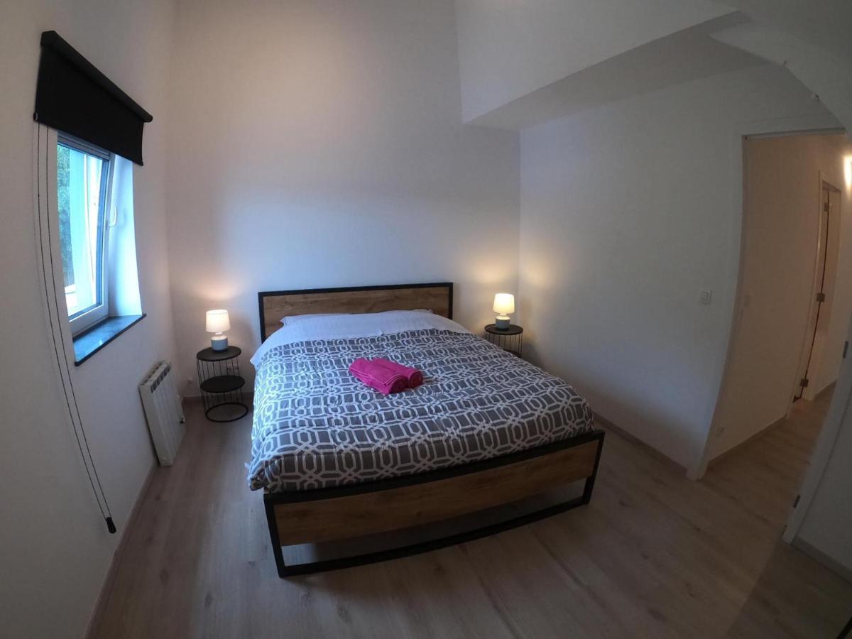 Appartement Duplex Pour 3-4 Personnes A סינה מראה חיצוני תמונה