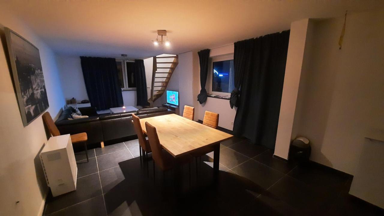 Appartement Duplex Pour 3-4 Personnes A סינה מראה חיצוני תמונה